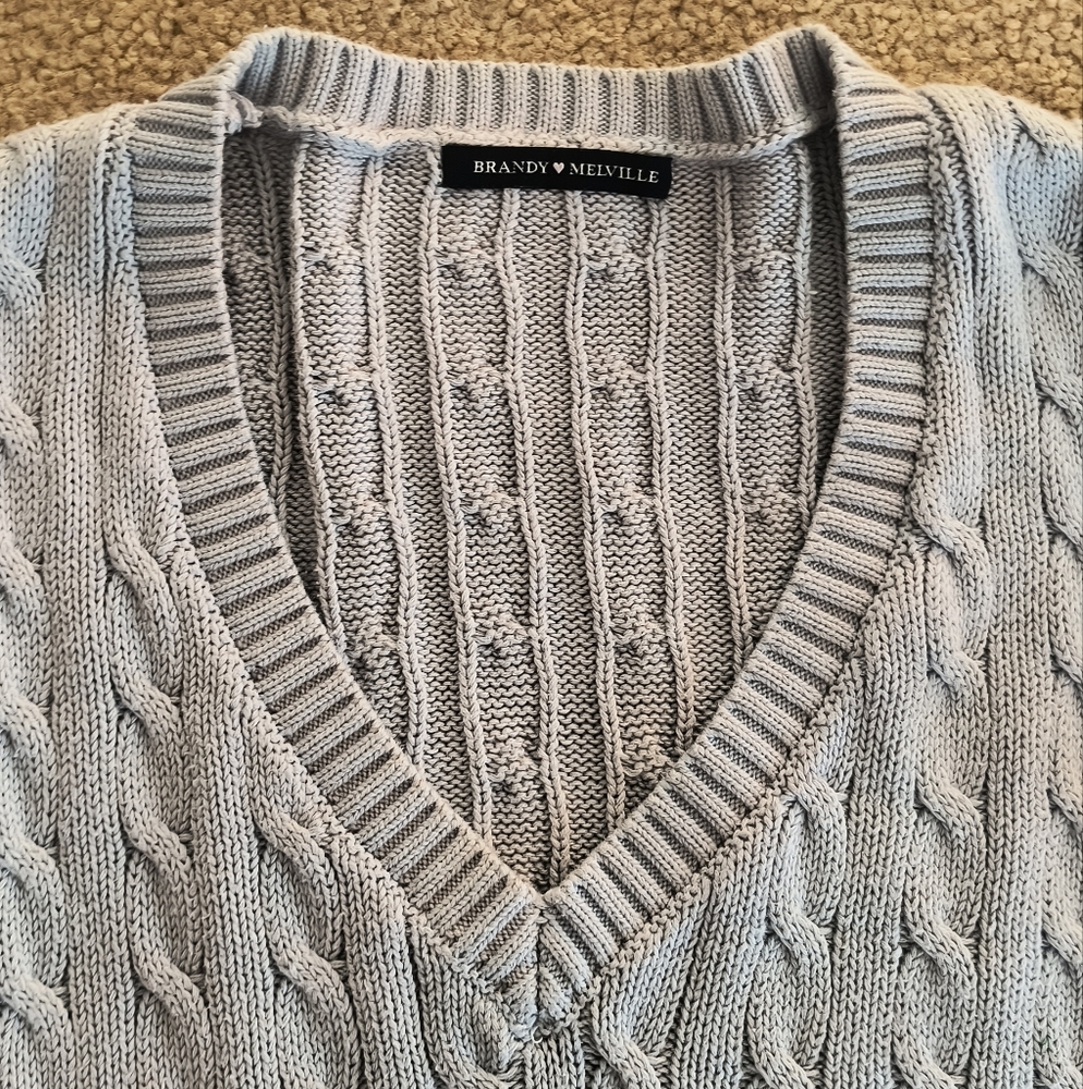 Brandy Melville Cable Knit Sweater Blue - Picture 4 of 4